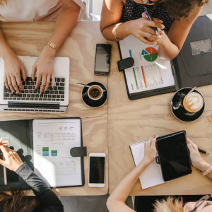 Marketing para marcas personales Mentoría para marcas personales que quieren transformar sus creencias limitantes para conectar con su audiencia